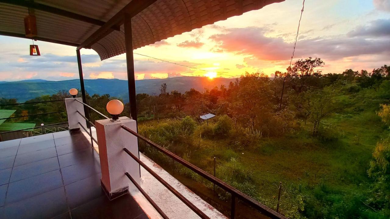 Dadaji Villa Panchgani Esterno foto